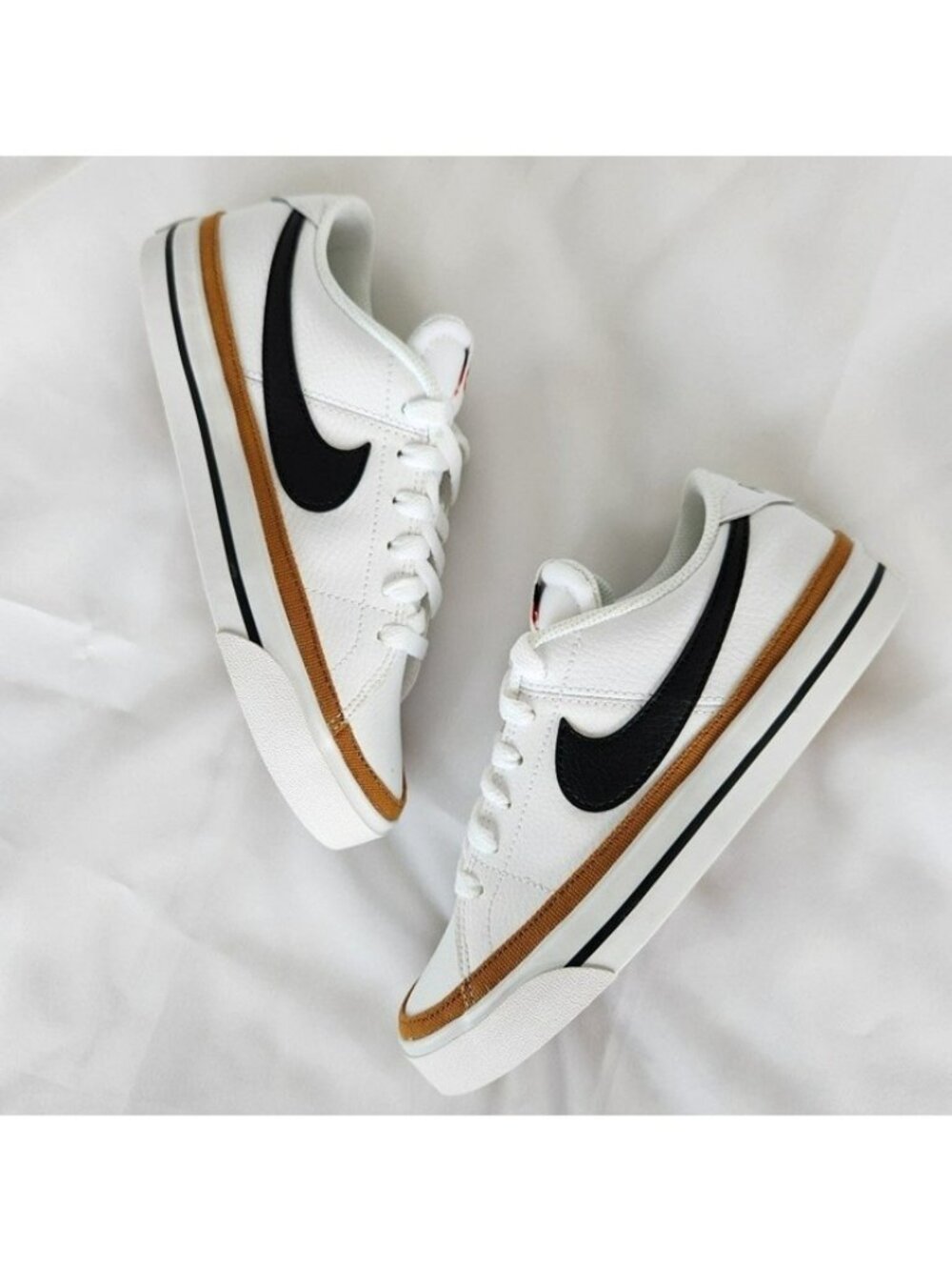 6 WOMEN'S NIKE COURT LEGACY WHITE / BLACK OCHRED DH3161-100 SNEAKERS